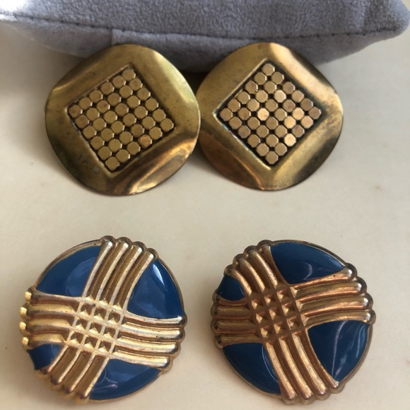 Two Pair Vintage 60’s Clip On Earrings - Picture 4 of 8